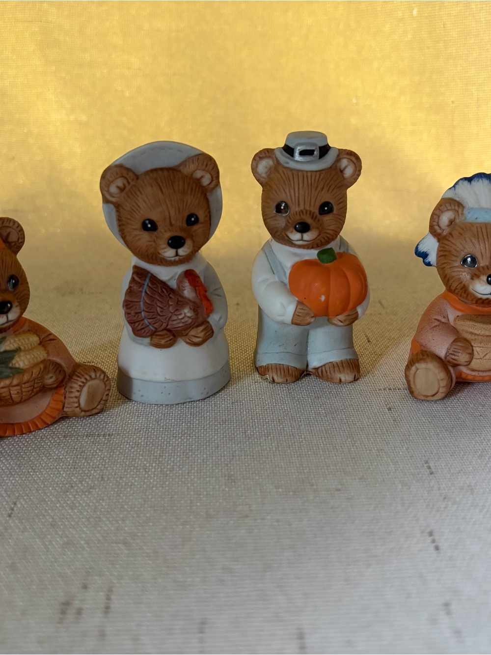 Vintage HOMCO 5312, bears